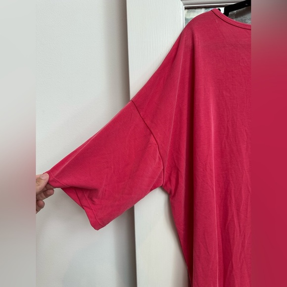 LuLaRoe Dark Pink Oversized High Low Irma Tunic Blouse Plus Size 2X NWOT - Picture 2 of 9